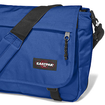 EASTPAK Delegate Messenger Bag